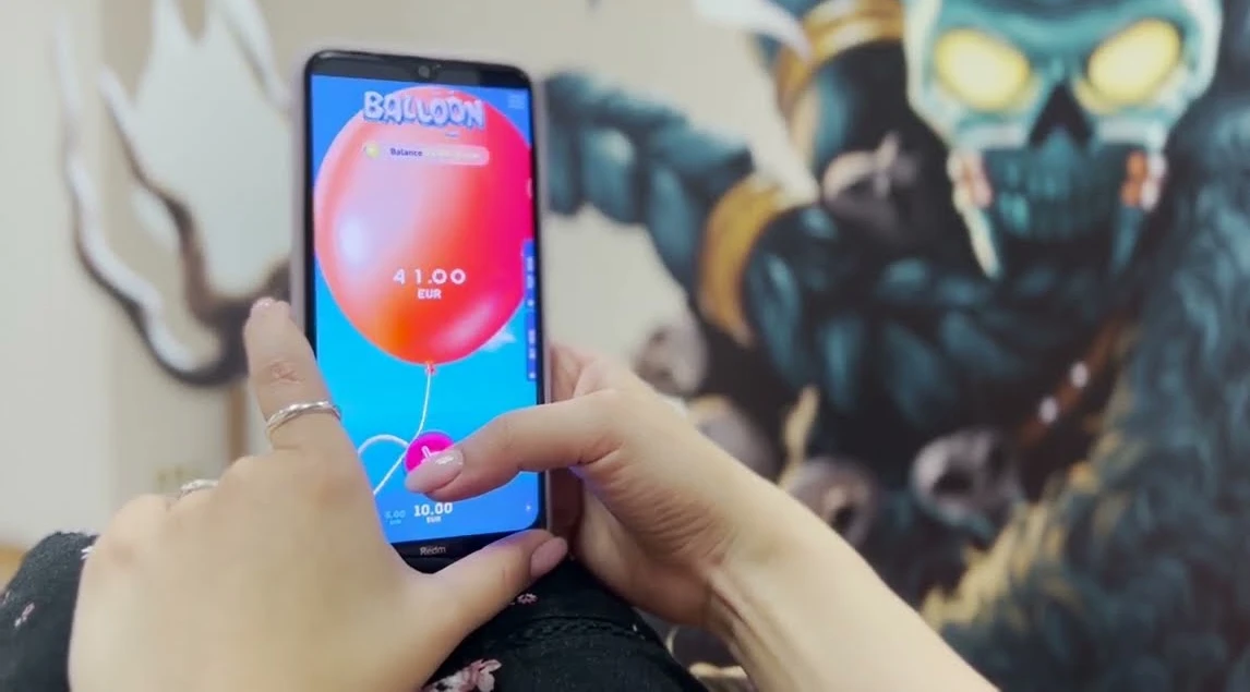 Balonlarla dolu oyun